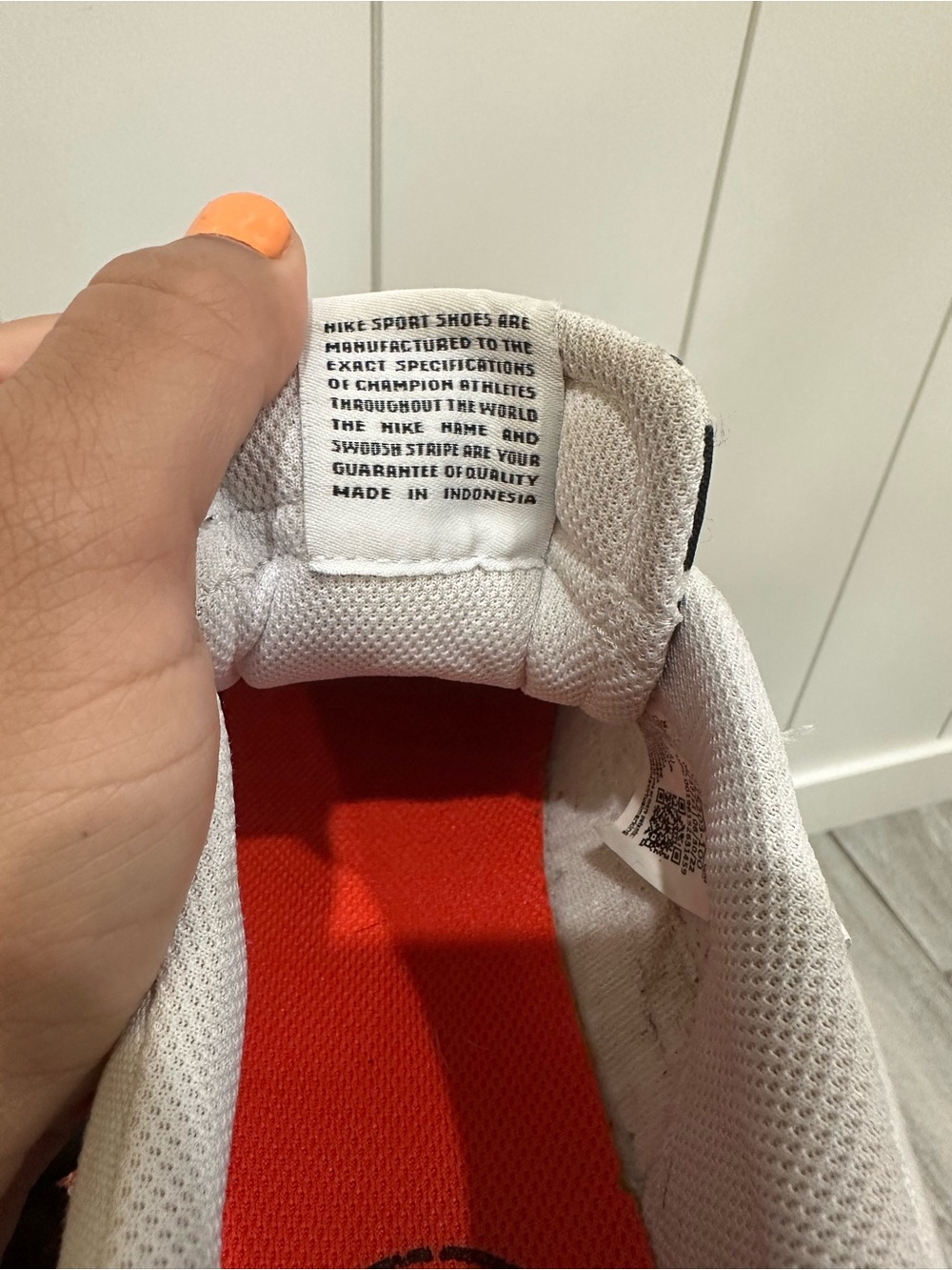 Nike White Platform Sneakers with Bright Red Swoosh - Picture 4 of 11